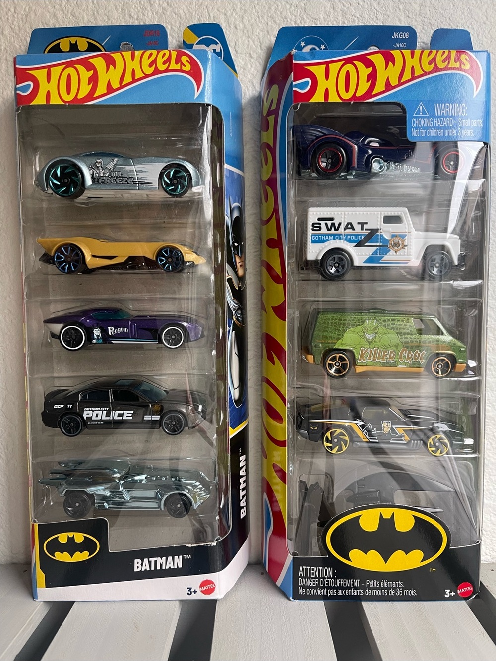 2024 & 2025 Mattel Batman Hot Wheels 5 Pack - DC Comics Batman Universe, Penguin